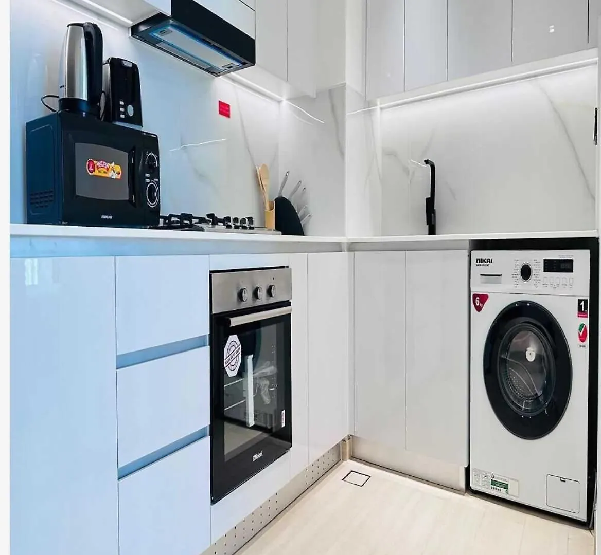 Oyo Home 1408 Standard 1Bedroom Apartment Binghatti Emerald Dubai