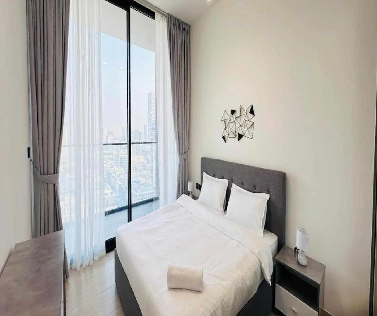 Oyo Home 1408 Standard 1Bedroom Apartment Binghatti Emerald Dubai